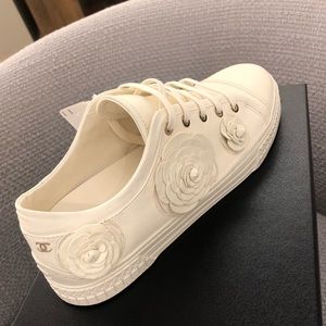 Chanel Camelia Sneaker 39